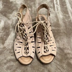 Earth Tan/Nude Lace Up Sandal Heels size 7.5